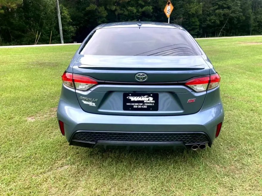 2020 Toyota Corolla SE photo 1