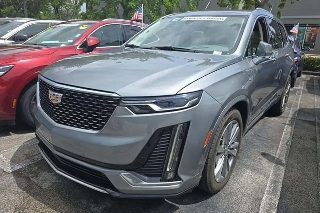 2024 Cadillac XT6 Premium Luxury photo 1