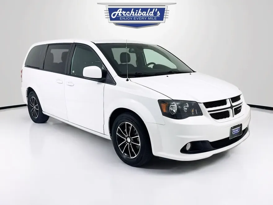 2019 Dodge Grand Caravan GT photo 1