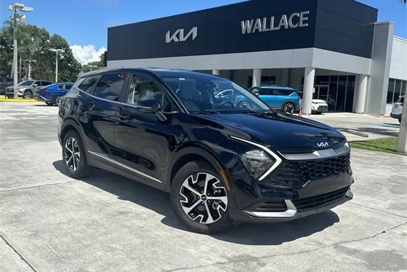 2023 Kia Sportage EX photo 1