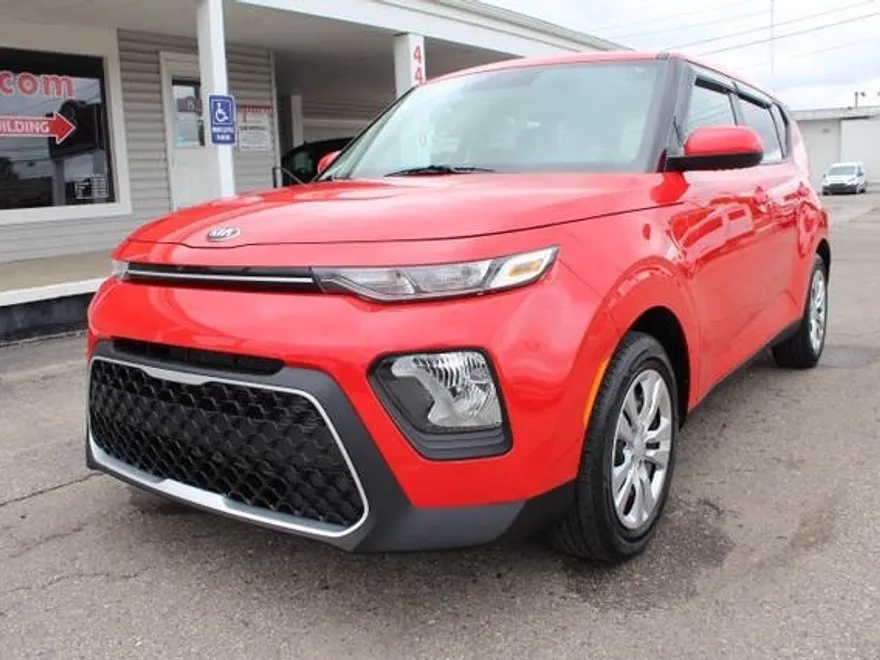 2020 Kia Soul LX photo 1