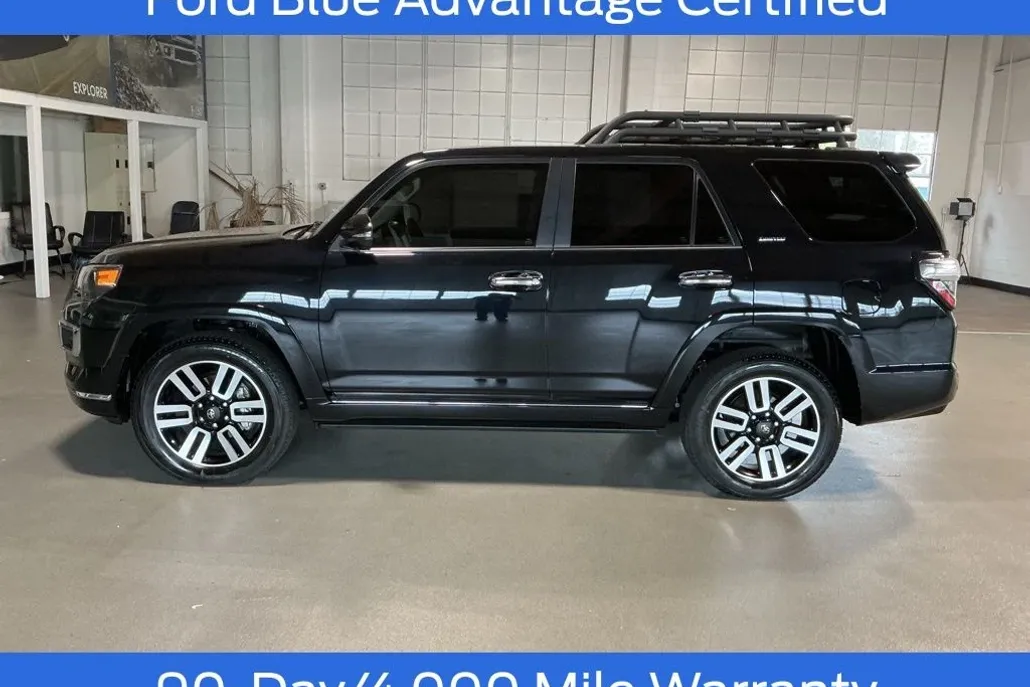 2023 Toyota 4Runner Limited photo 1