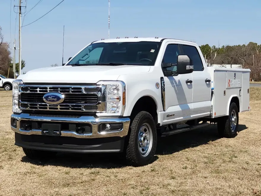 2024 Ford F-350 XL photo 1