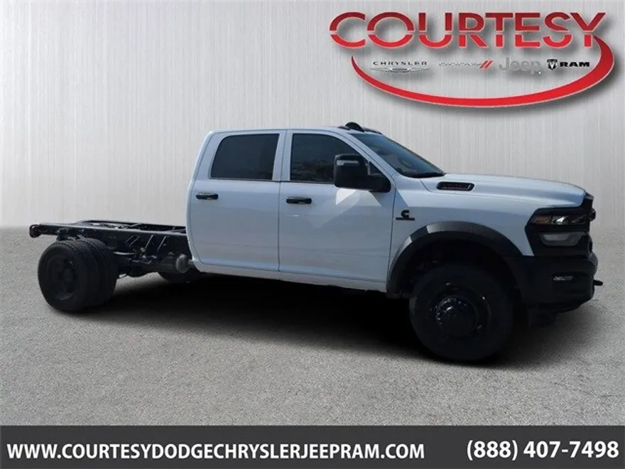 2026 Ram 4500 Tradesman photo 1