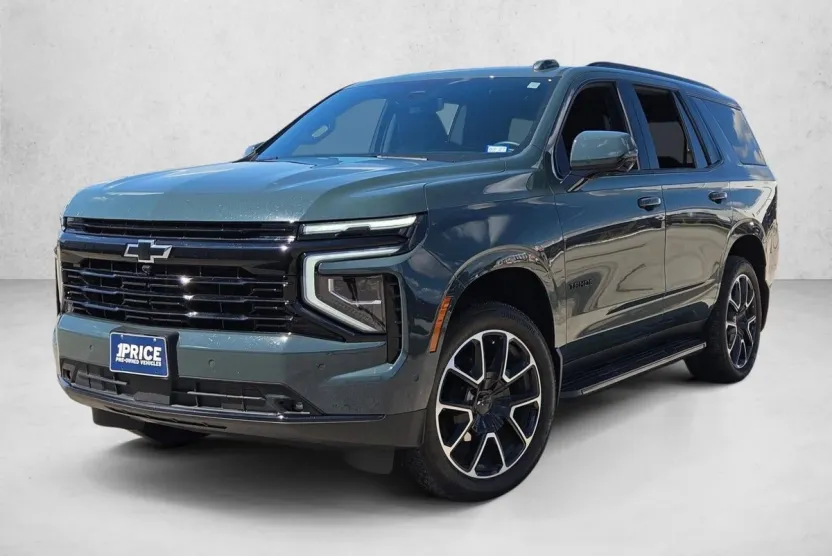 2025 Chevrolet Tahoe RST photo 1