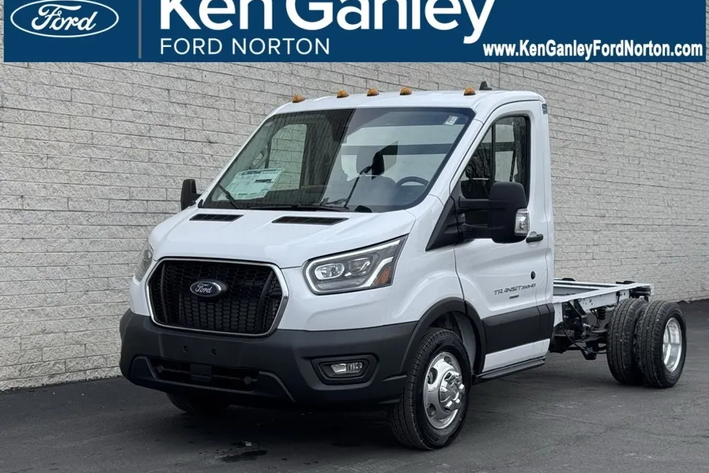 2024 Ford Transit photo 1