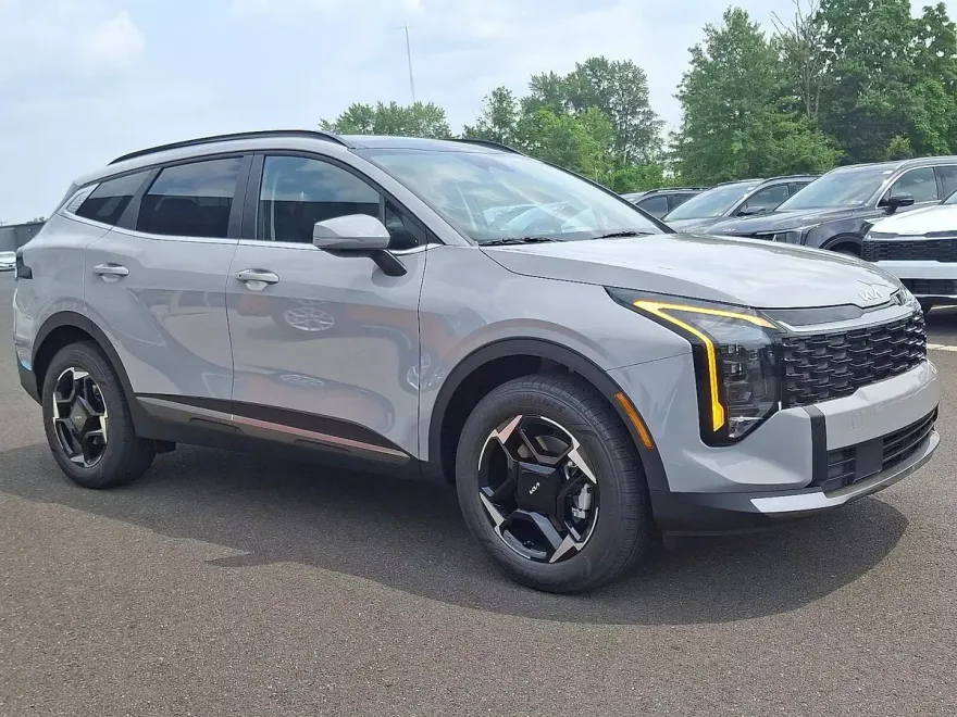 2026 Kia Sportage Hybrid EX photo 1