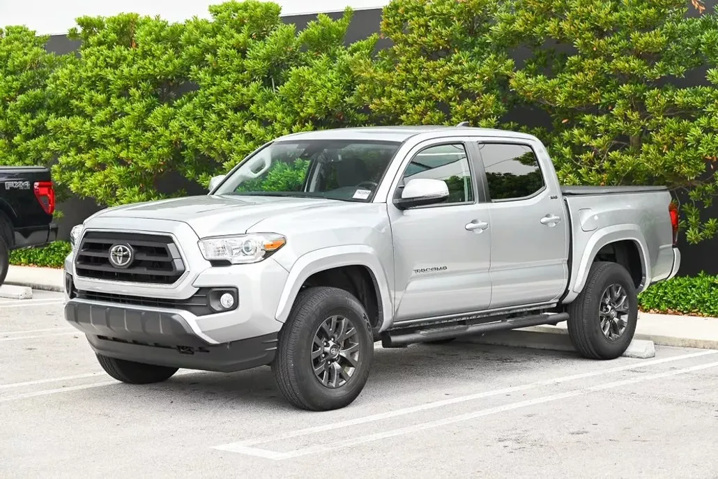 2022 Toyota Tacoma SR5 photo 1