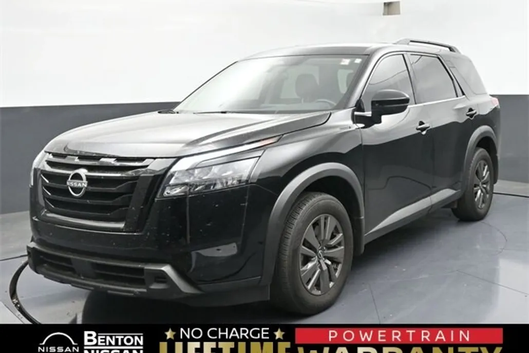 2024 Nissan Pathfinder SV photo 1