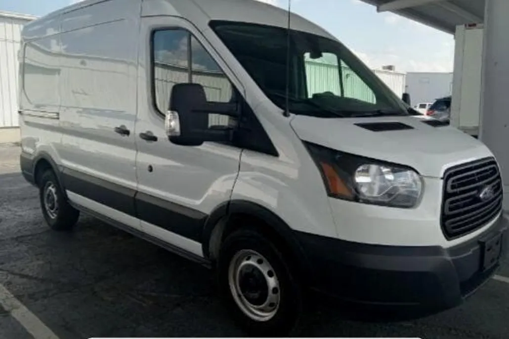 2019 Ford Transit Van photo 1