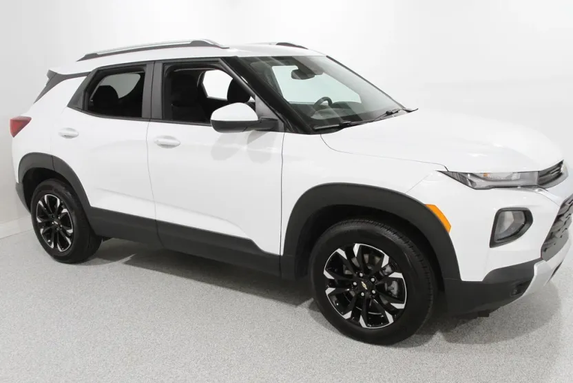 2022 Chevrolet Trailblazer LT photo 1