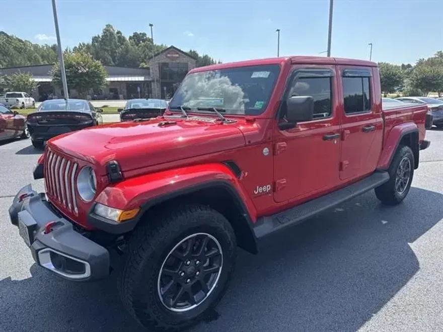 2023 Jeep Gladiator Overland photo 1