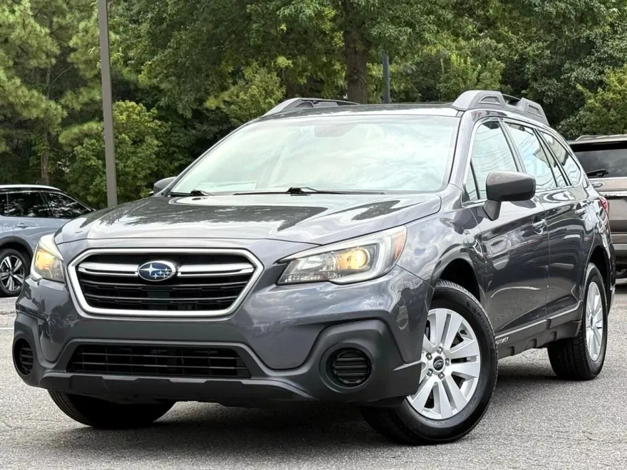 2019 Subaru Outback 2.5i photo 1