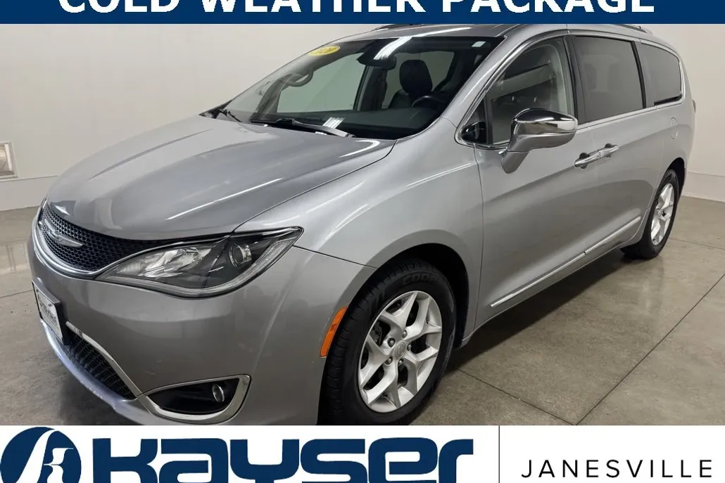 2020 Chrysler Pacifica Limited photo 1