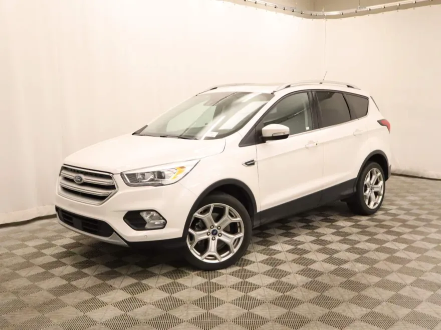 2019 Ford Escape Titanium photo 1
