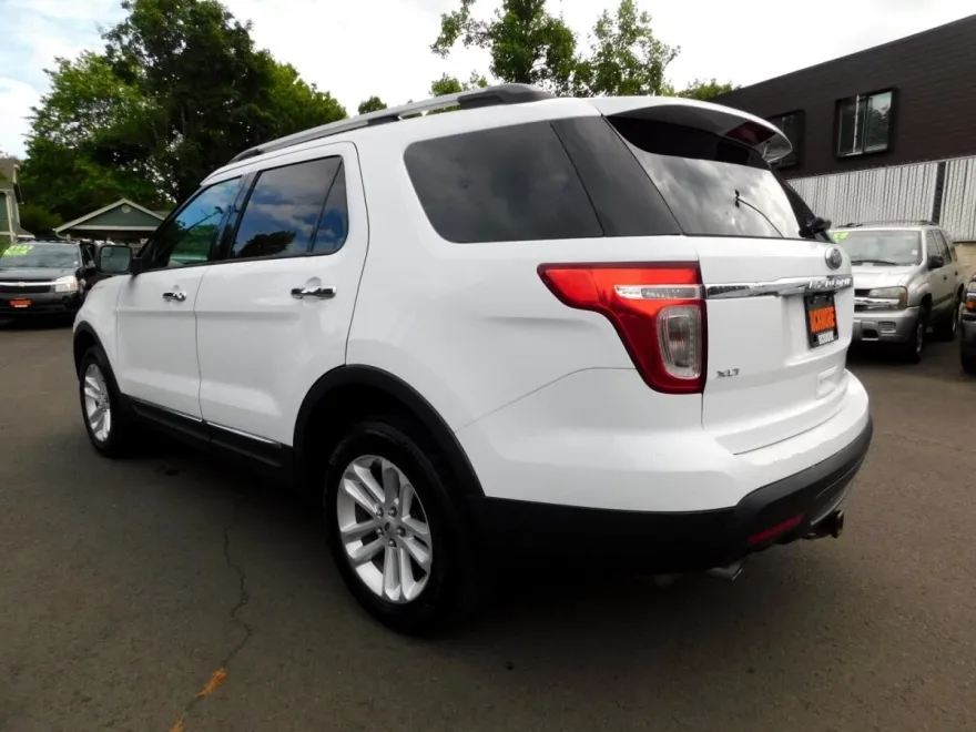 2014 Ford Explorer XLT Sport photo 1