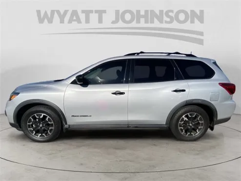 2020 Nissan Pathfinder SV photo 4