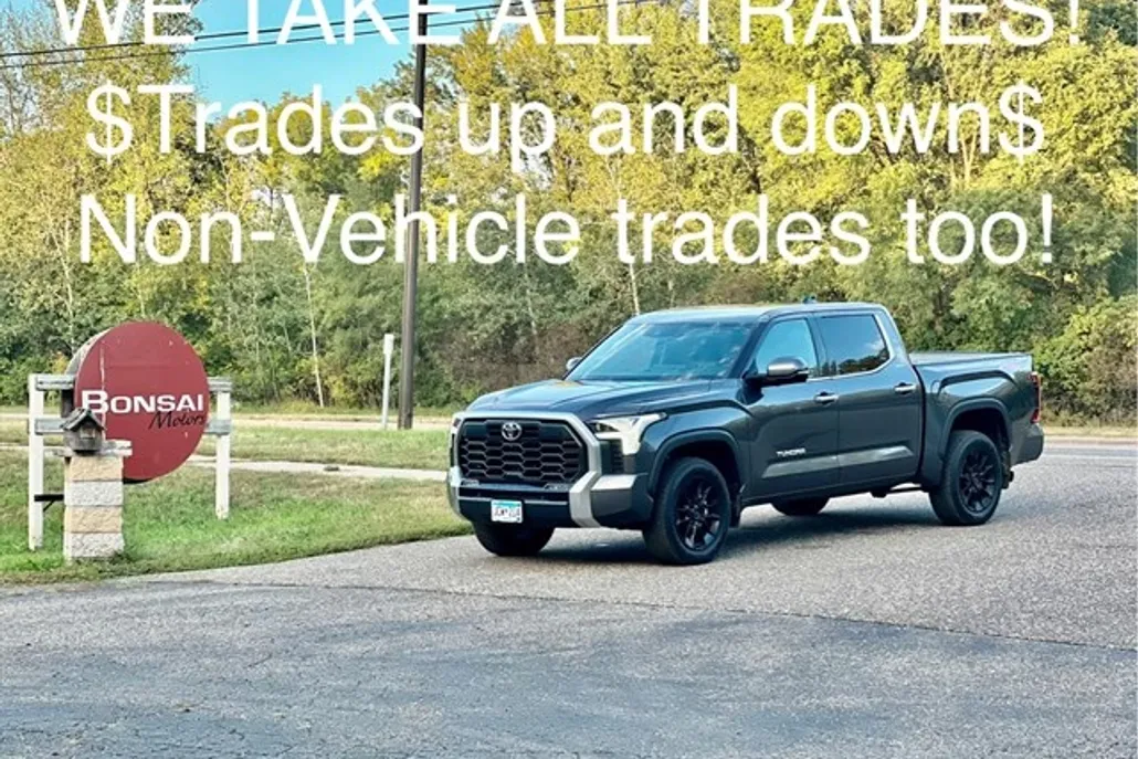 2022 Toyota Tundra Limited CrewMax photo 1