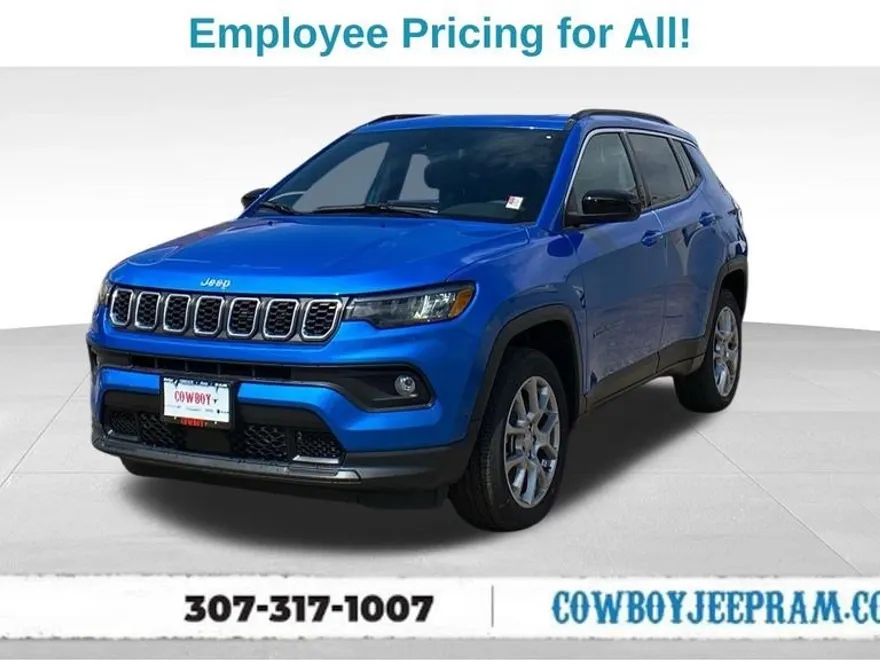 2024 Jeep Compass Latitude Lux photo 1
