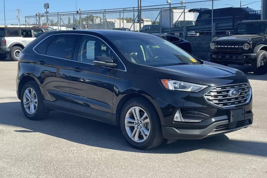2020 Ford Edge SEL photo 1