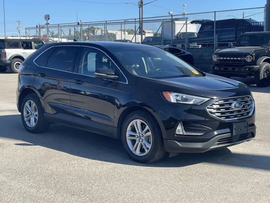 2020 Ford Edge SEL photo 1