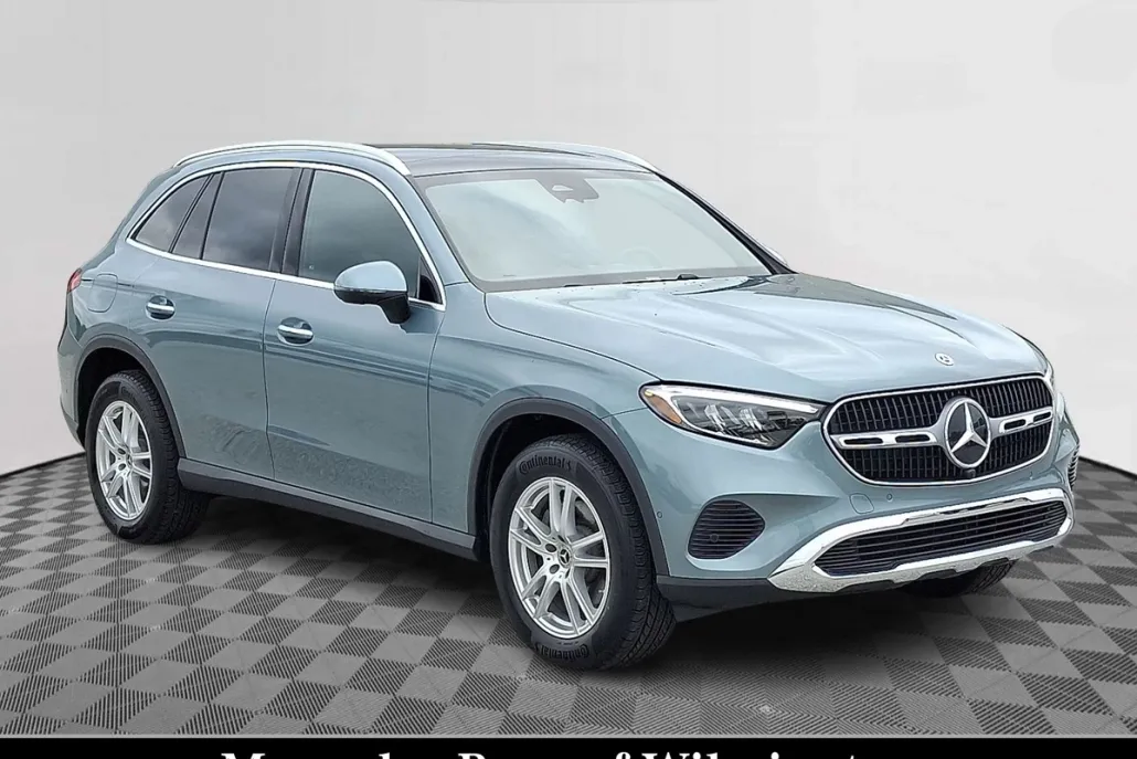2025 Mercedes Benz GLC 300 4MATIC photo 1