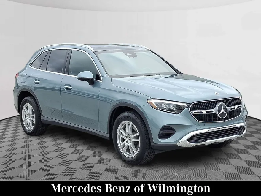 2025 Mercedes Benz GLC 300 4MATIC photo 1