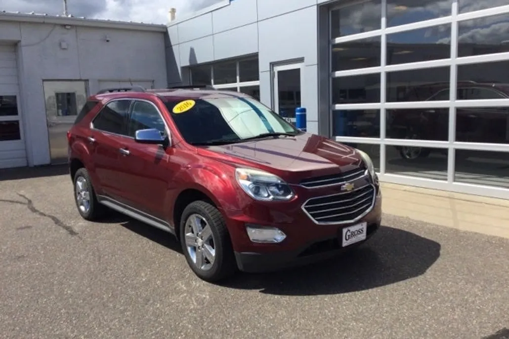 2016 Chevrolet Equinox LT photo 1