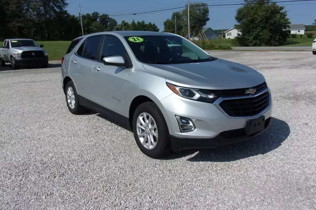 2021 Chevrolet Equinox LT photo 1