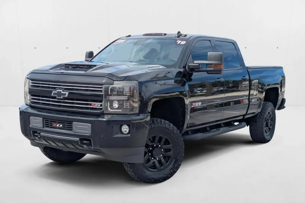 2019 Chevrolet Silverado 2500HD LTZ photo 1