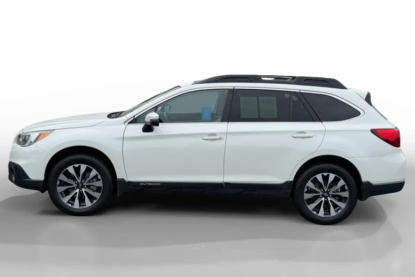 2016 Subaru Outback 2.5i photo 1
