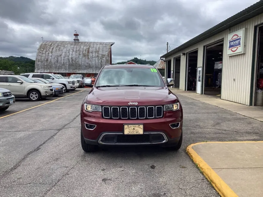 2018 Jeep Grand Cherokee Limited photo 1