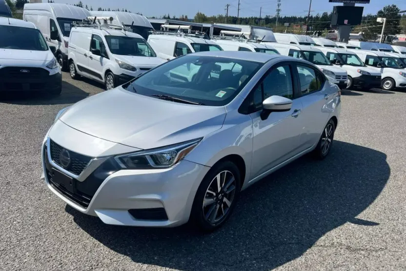 2021 Nissan Versa SV Sedan photo 1