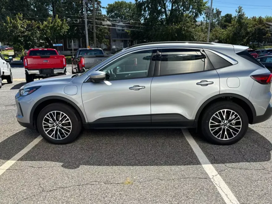 2024 Ford Escape Plug-In Hybrid Base photo 1