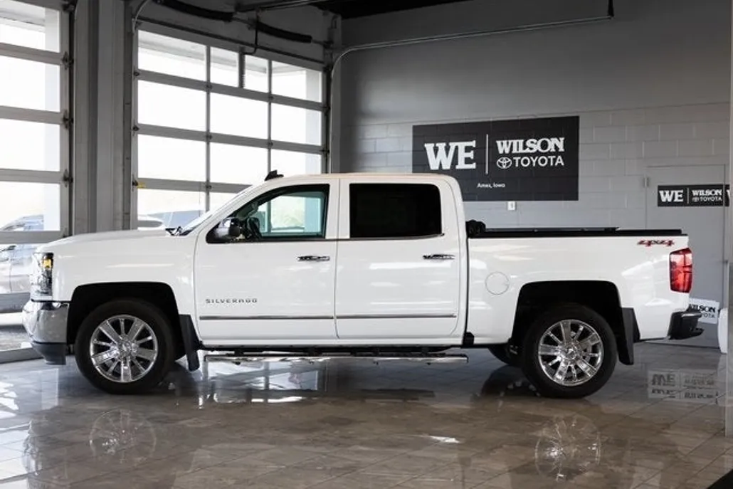 2017 Chevrolet Silverado 1500 LTZ photo 1