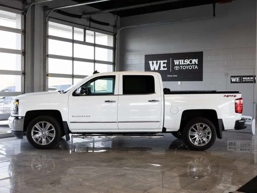 2017 Chevrolet Silverado 1500 LTZ photo 1
