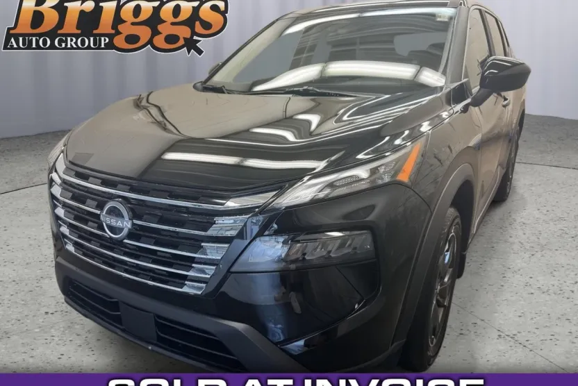 2026 Nissan Rogue SV photo 1