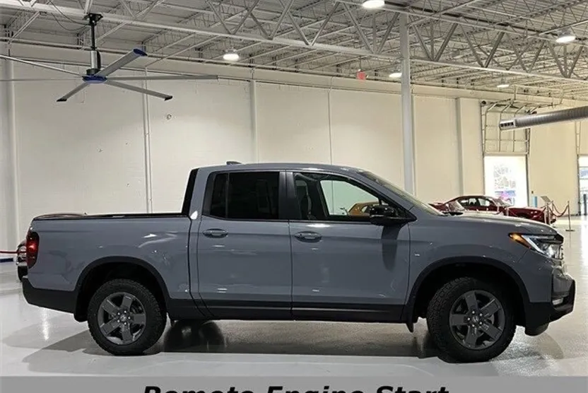 2026 Honda Ridgeline TrailSport photo 1