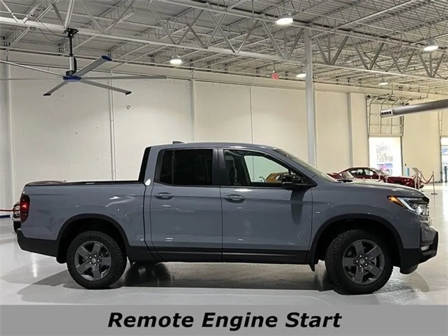 2026 Honda Ridgeline TrailSport photo 1