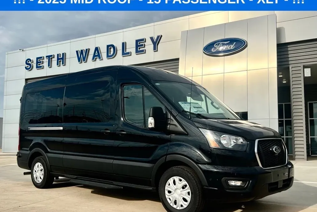 2025 Ford Transit photo 1