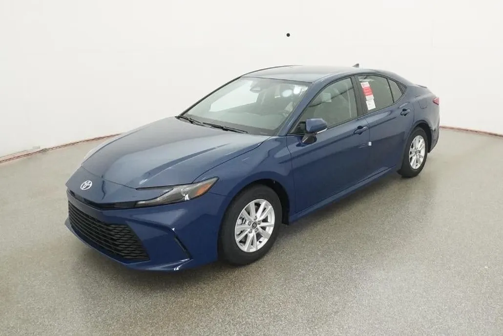 2026 Toyota Camry LE photo 1