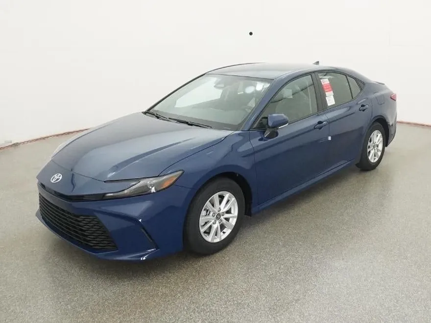 2026 Toyota Camry LE photo 1