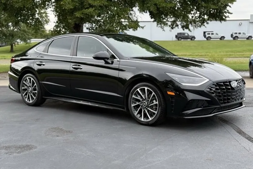 2020 Hyundai Sonata Limited photo 1