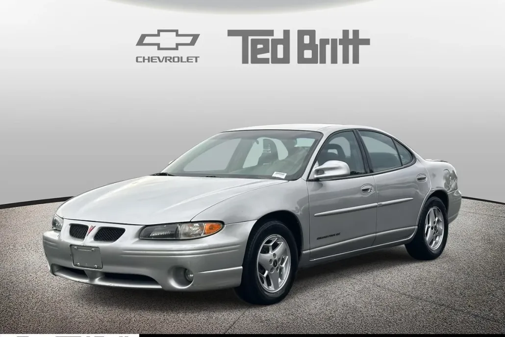 2003 Pontiac Grand Prix SE photo 1