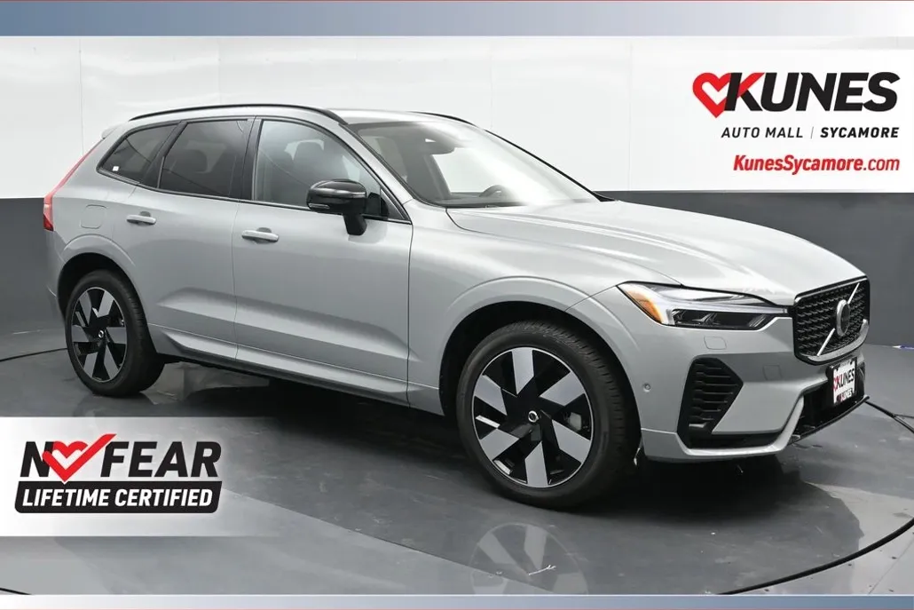 2024 Volvo XC60 Recharge Hybrid T8 Plus photo 1