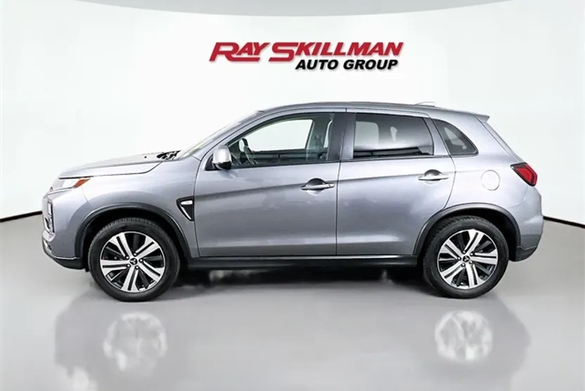 2024 Mitsubishi Outlander Sport ES photo 1