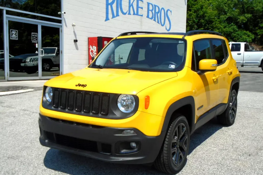 2017 Jeep Renegade Latitude North Edition photo 1