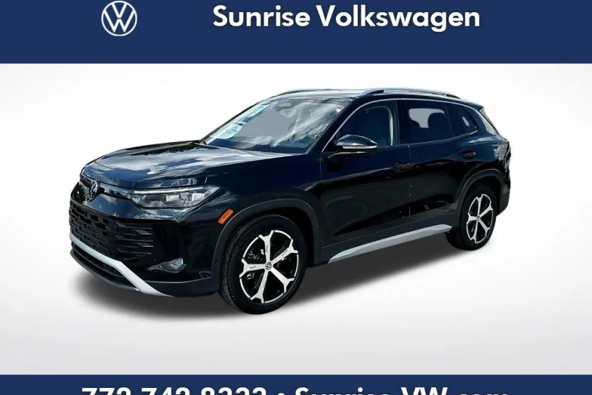 2025 Volkswagen Tiguan SE photo 1