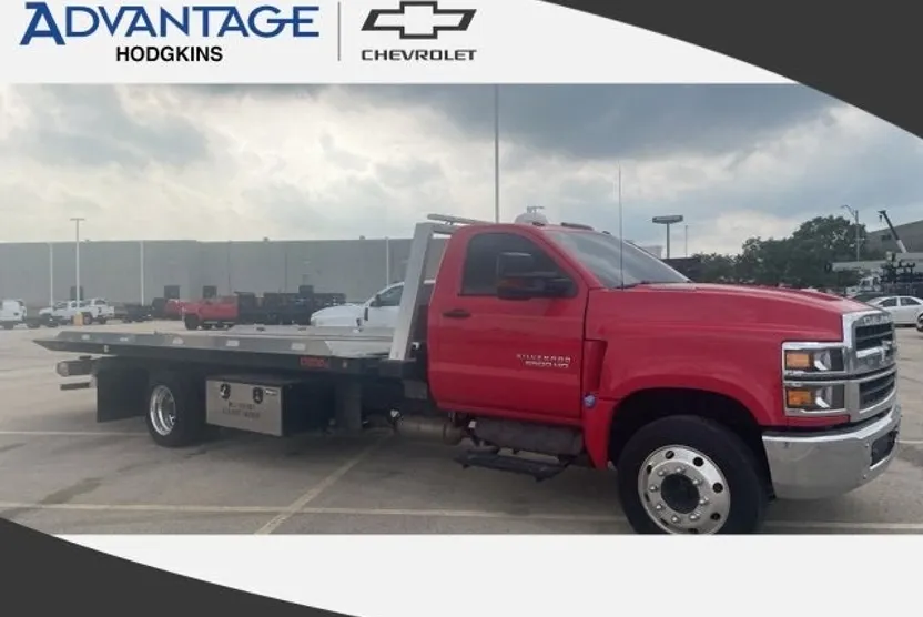 2021 Chevrolet Silverado 6500HD Work Truck photo 1