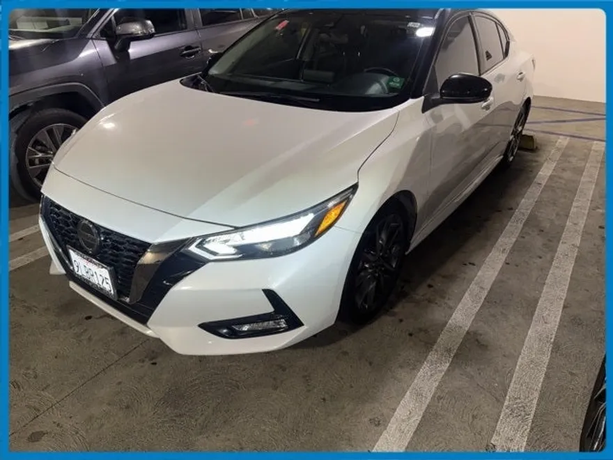 2021 Nissan Sentra SR photo 1